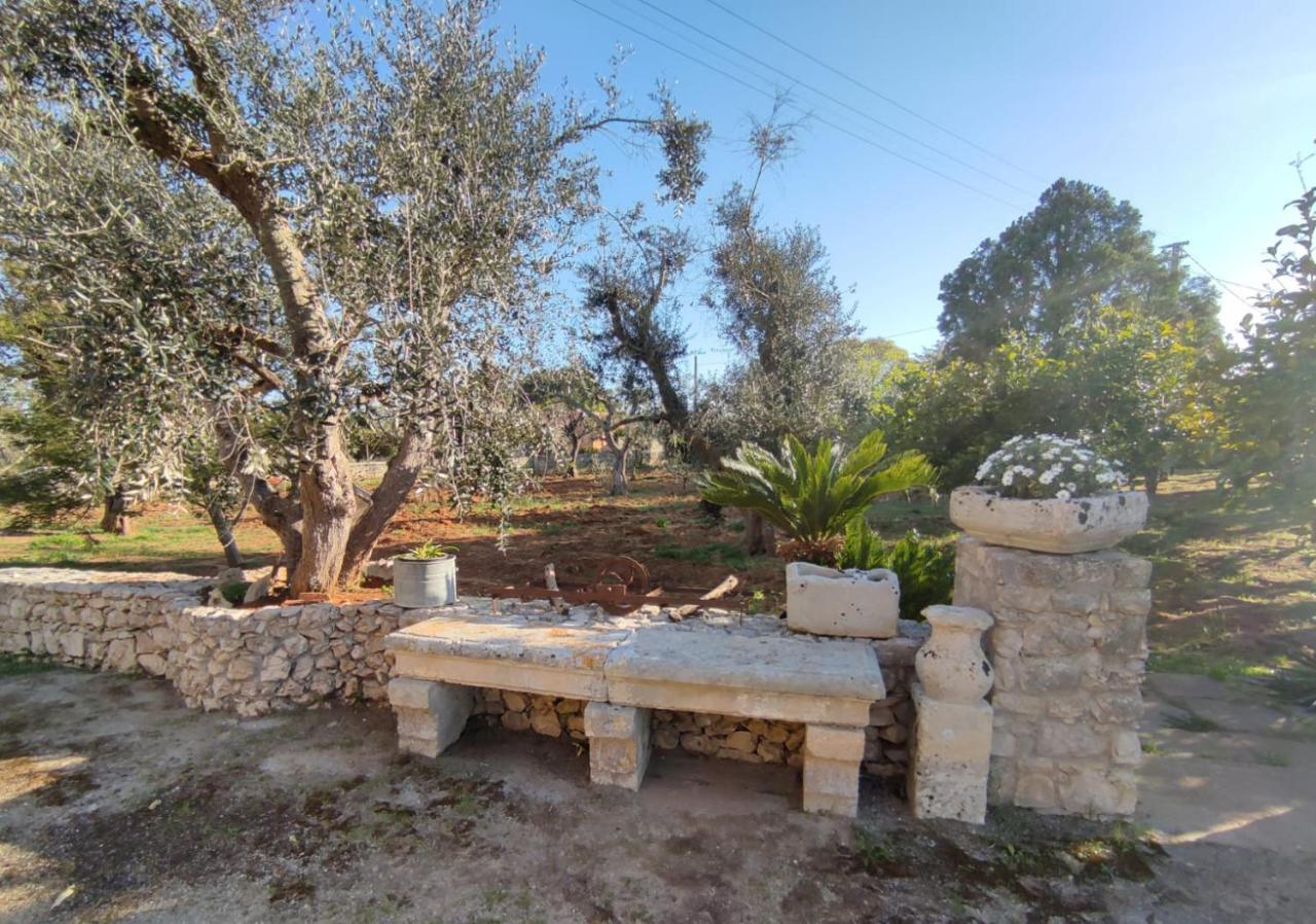 מונטרוני די לצ'ה Villa Sargheruoli מראה חיצוני תמונה