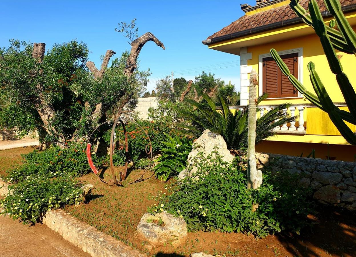 מונטרוני די לצ'ה Villa Sargheruoli מראה חיצוני תמונה