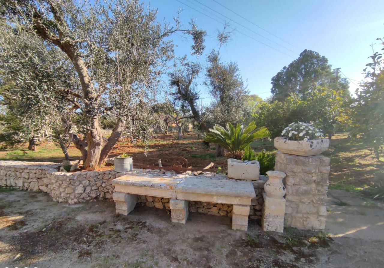 מונטרוני די לצ'ה Villa Sargheruoli מראה חיצוני תמונה