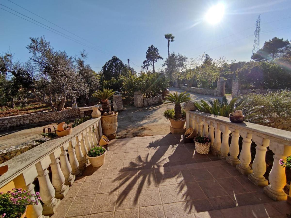 מונטרוני די לצ'ה Villa Sargheruoli מראה חיצוני תמונה