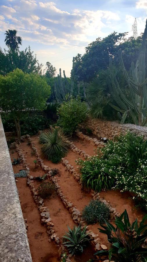 מונטרוני די לצ'ה Villa Sargheruoli מראה חיצוני תמונה